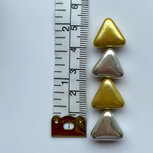3D Triangles - Gold & Silver